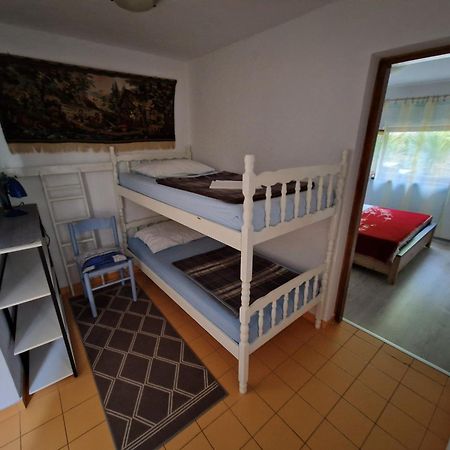 Apartments Zlatko Ičići Rom bilde