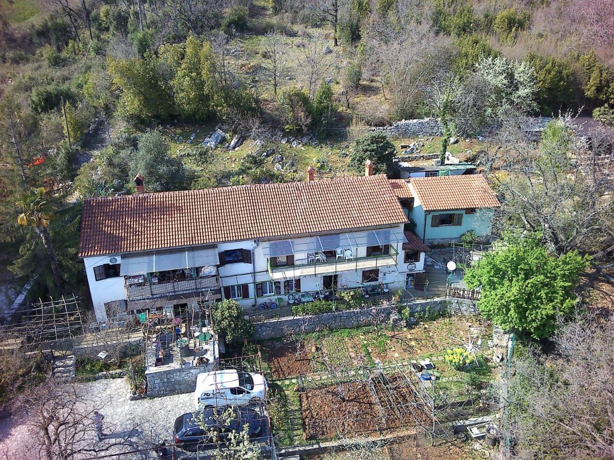 Apartments Zlatko Ičići Eksteriør bilde