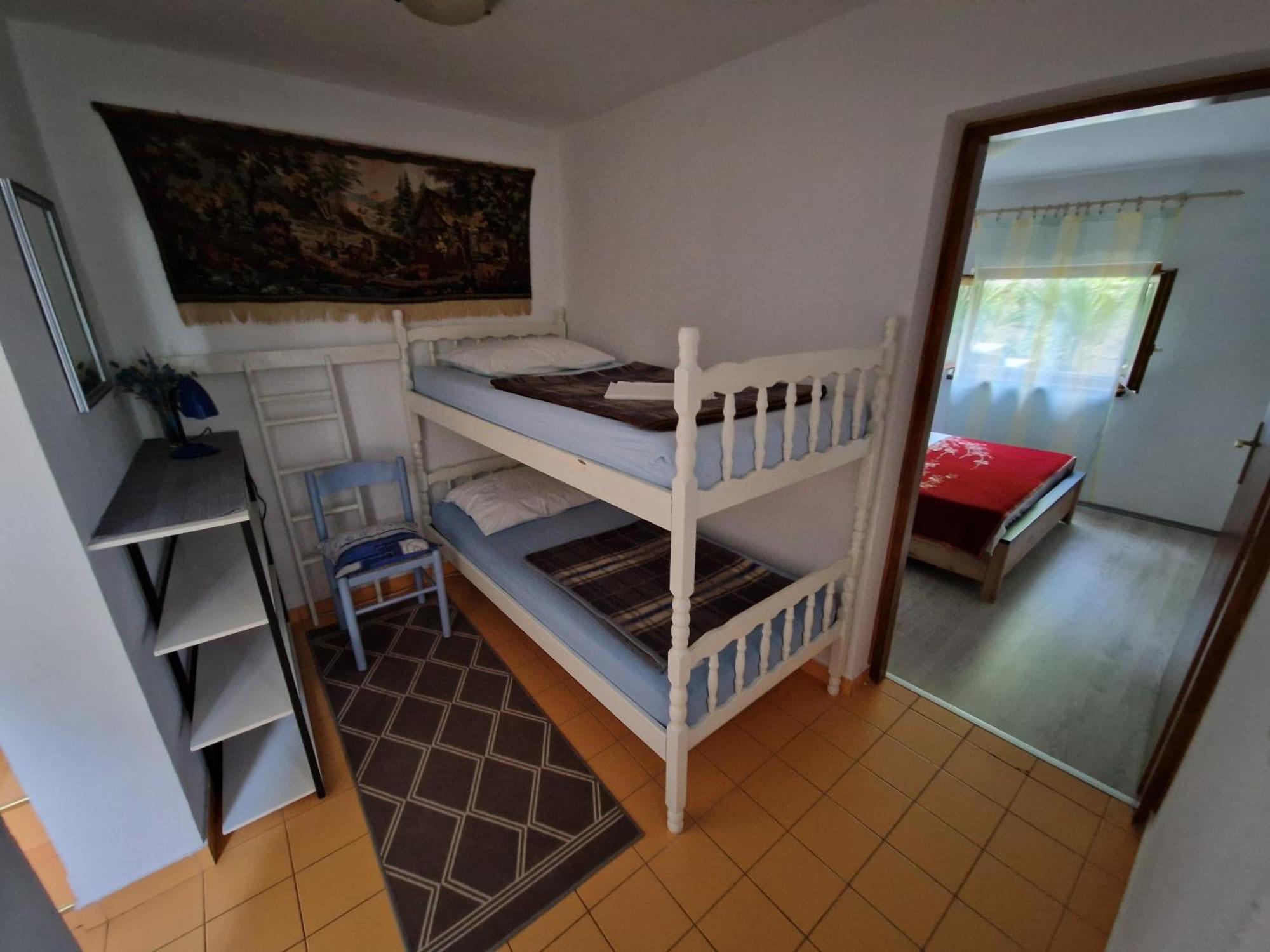 Apartments Zlatko Ičići Rom bilde