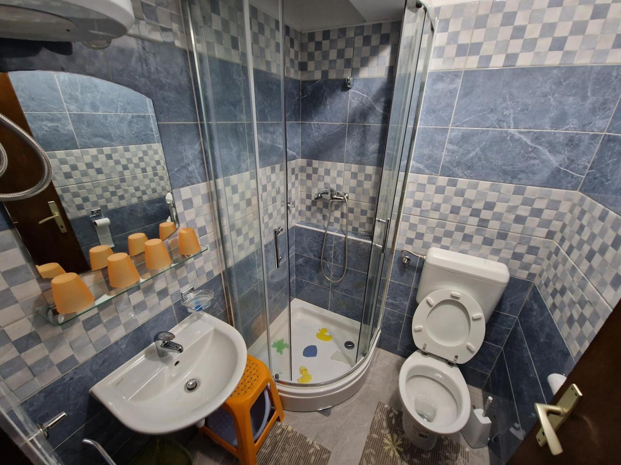 Apartments Zlatko Ičići Rom bilde