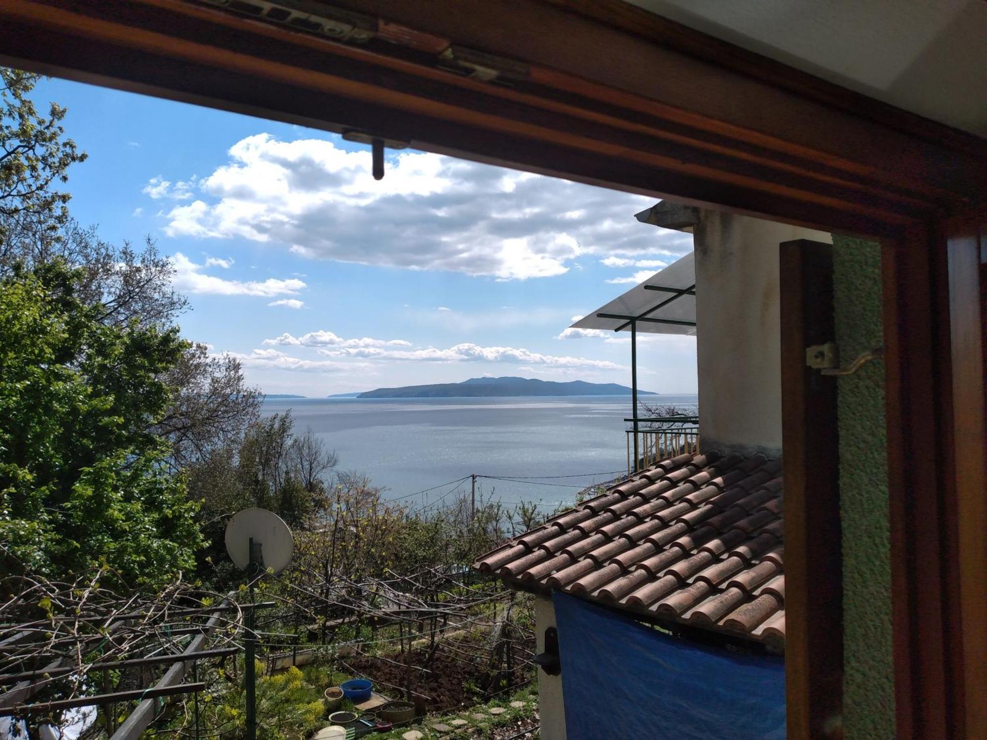 Apartments Zlatko Ičići Rom bilde